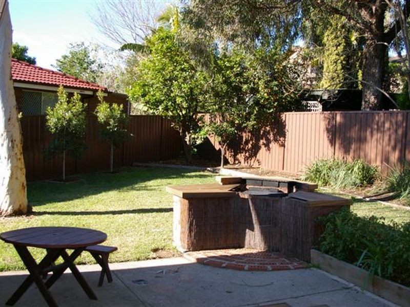 17 Santiago Place, Seven Hills NSW 2147