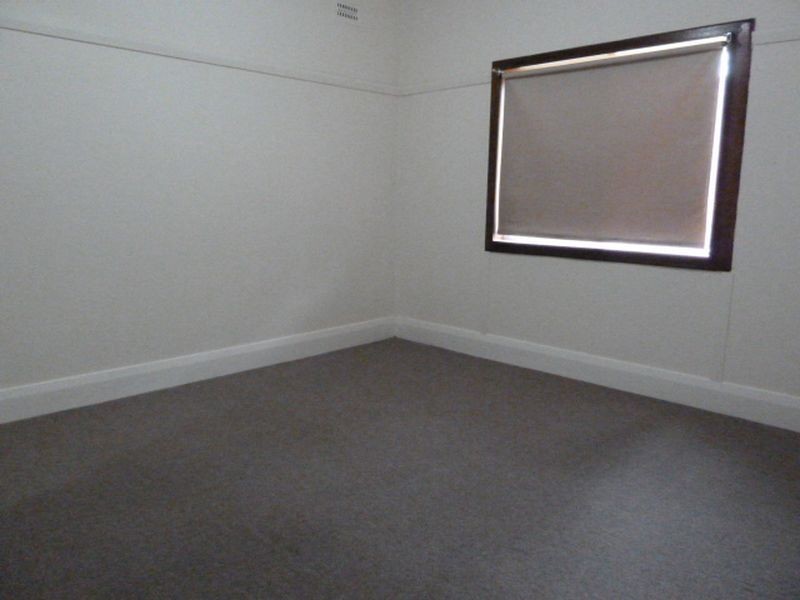 11 Mia Mia Street, Girraween NSW 2145