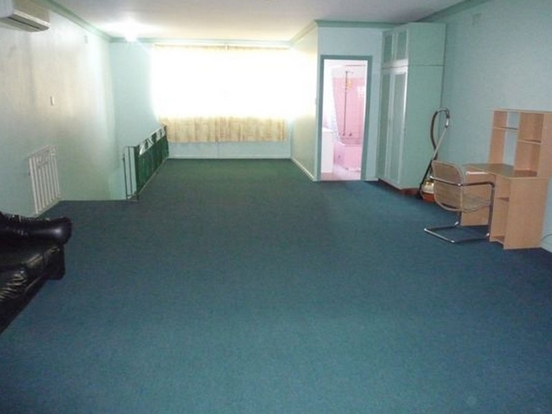 50 Aurelia Street, Toongabbie NSW 2146