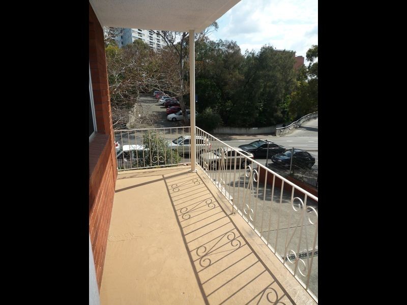 2/73 Marsden Street, Parramatta NSW 2150