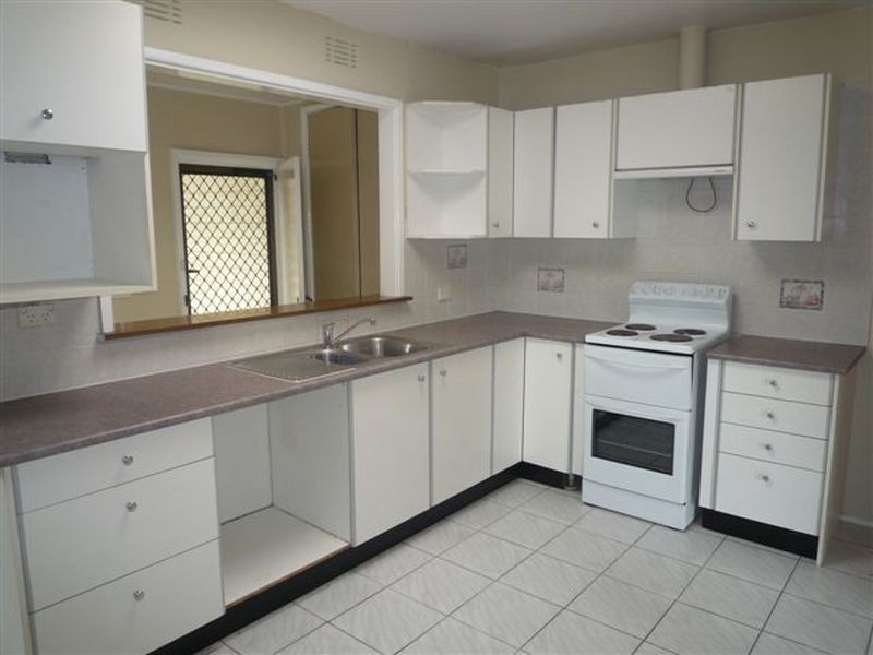 7 Runyon Avenue, Greystanes NSW 2145