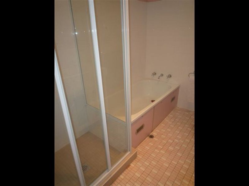 7 Runyon Avenue, Greystanes NSW 2145