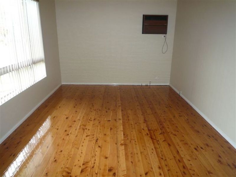 7 Runyon Avenue, Greystanes NSW 2145