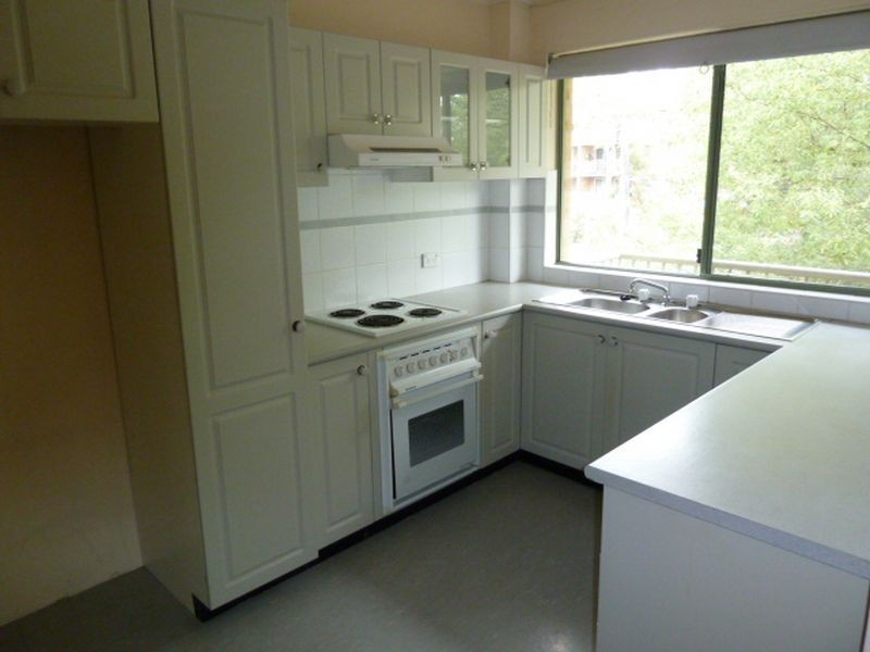 6/235 Targo Rd, Toongabbie NSW 2146