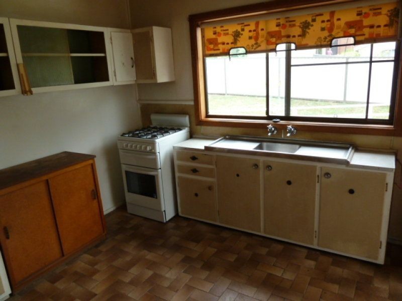 10 Regina Street, Guildford NSW 2161