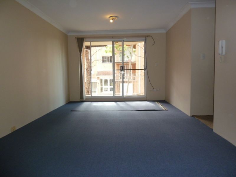 2/107-109 Lane Street, Wentworthville NSW 2145