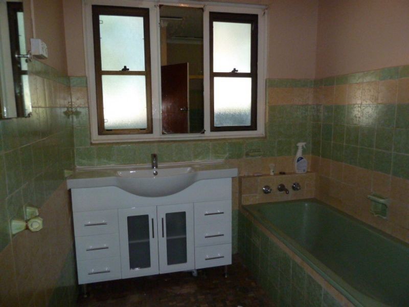 191 GREAT WESTERN HIGHWAY, Mays Hill NSW 2145