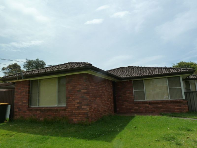 37 ORLEANS CRESCENT, Toongabbie NSW 2146