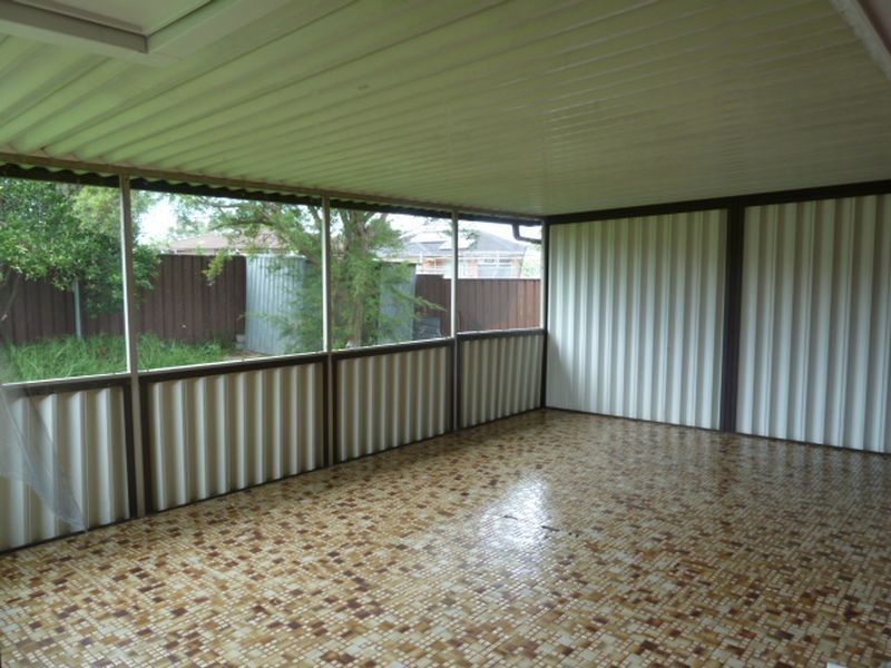 37 ORLEANS CRESCENT, Toongabbie NSW 2146