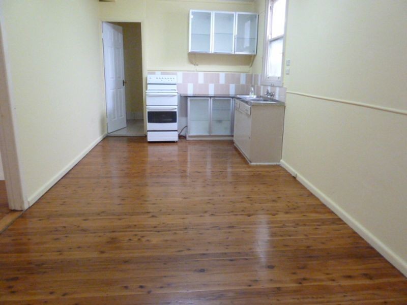 2/4 DIANA STREET, Pendle Hill NSW 2145