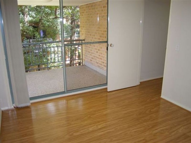 18/74-76 STAPLETON STREET, Pendle Hill NSW 2145