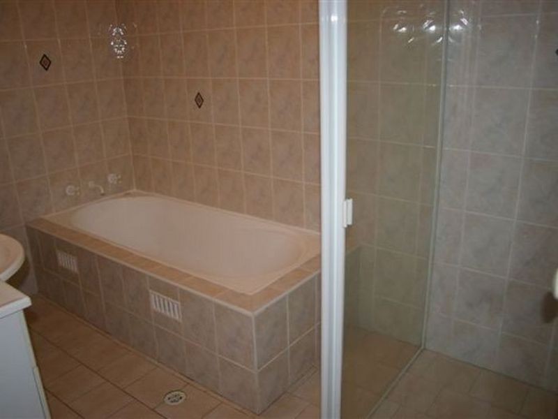 18/74-76 STAPLETON STREET, Pendle Hill NSW 2145