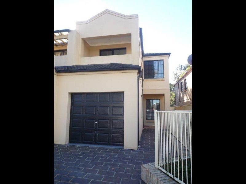 11B Oatlands Street, Wentworthville NSW 2145