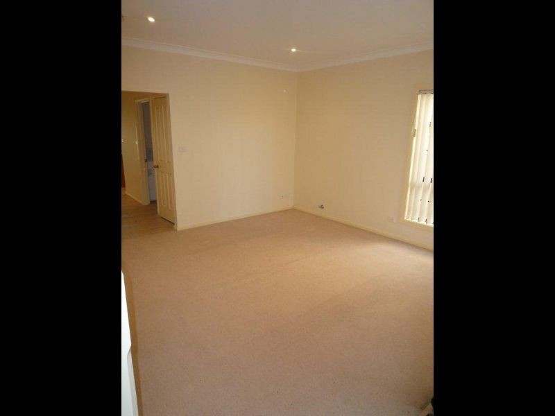 11B Oatlands Street, Wentworthville NSW 2145