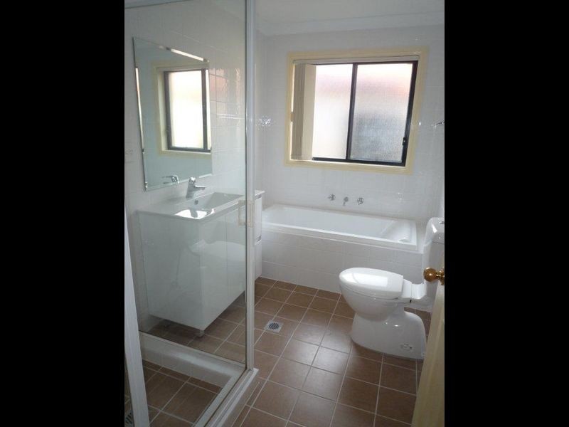 11B Oatlands Street, Wentworthville NSW 2145