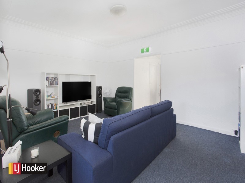 21 Monteith Street, Cringila NSW 2502