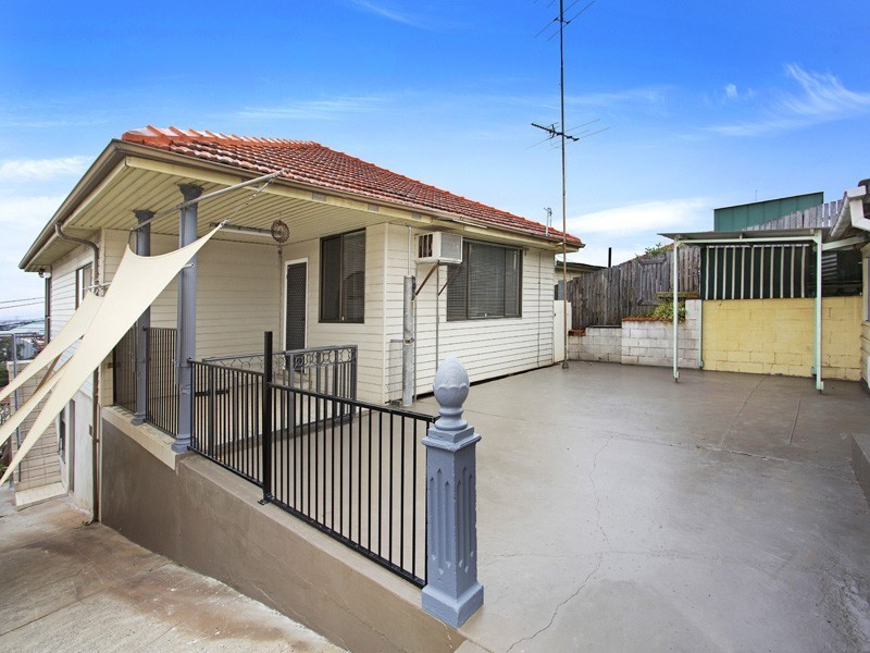 56 Lake Avenue, Cringila NSW 2502