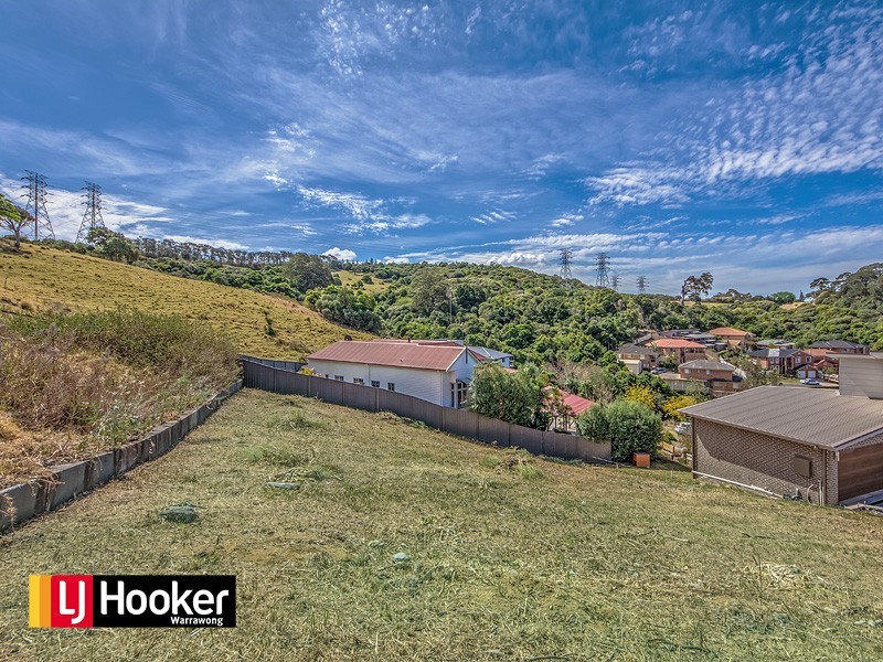 10 Scenic Place, Berkeley NSW 2506