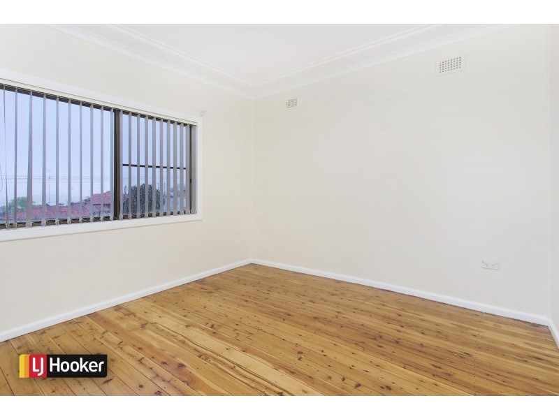 62 First Avenue North, Warrawong NSW 2502