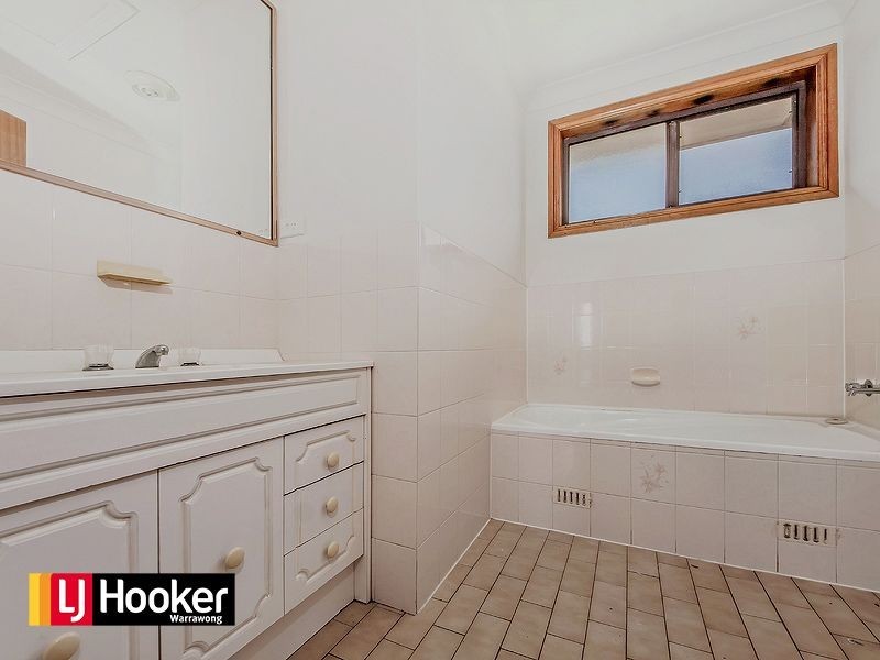 3/4 Heaslip Street, Coniston NSW 2500