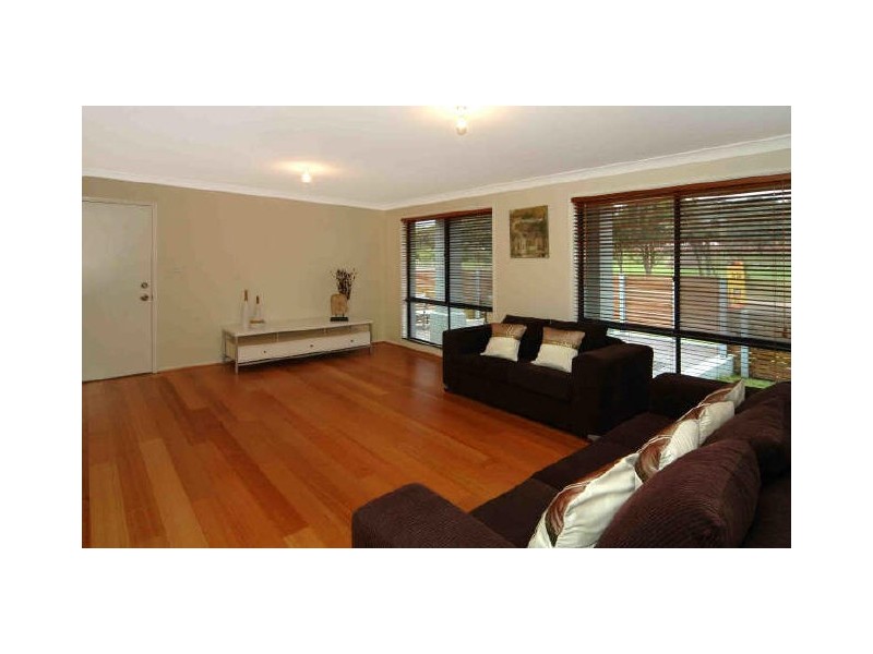 4 Gloucester Blvde, Port Kembla NSW 2505