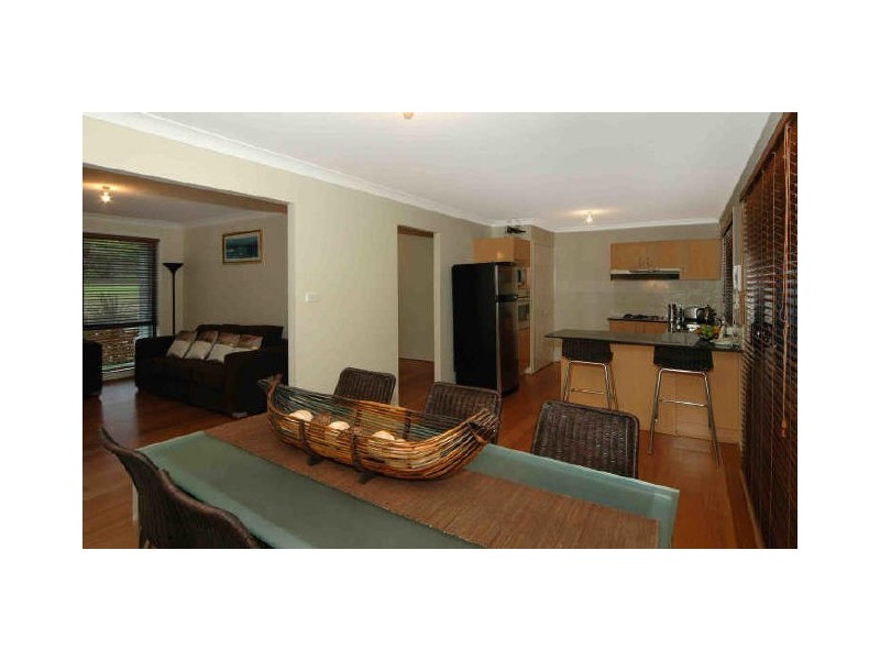 4 Gloucester Blvde, Port Kembla NSW 2505