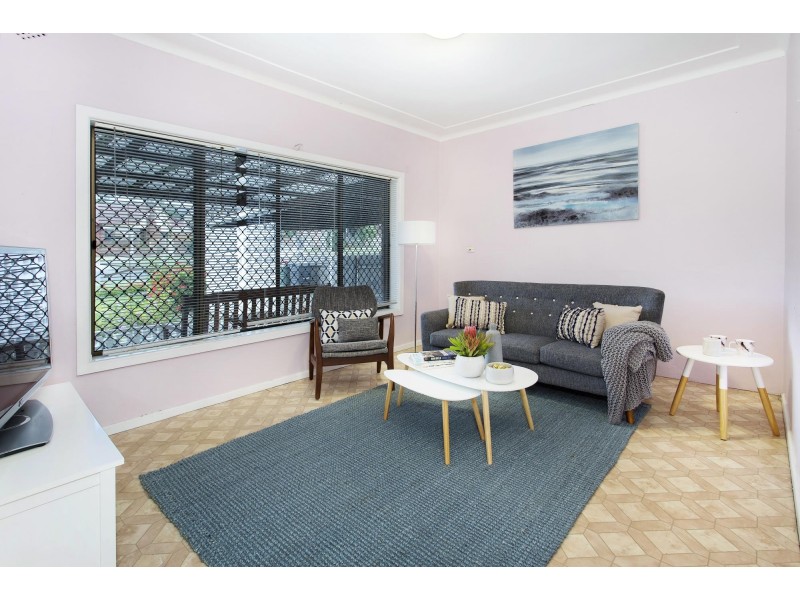 15 First Avenue South, Warrawong NSW 2502