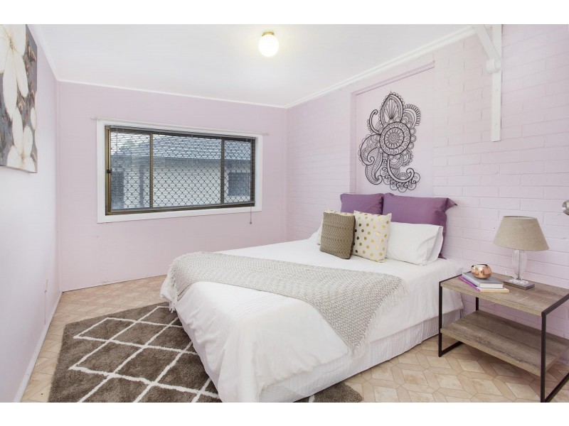 15 First Avenue South, Warrawong NSW 2502