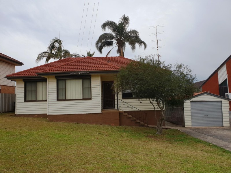 5 Gilgandra Street, Lake Heights NSW 2502