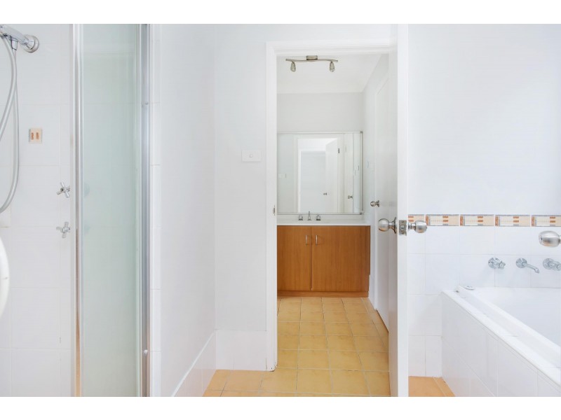 18B Fifth Avenue, Port Kembla NSW 2505