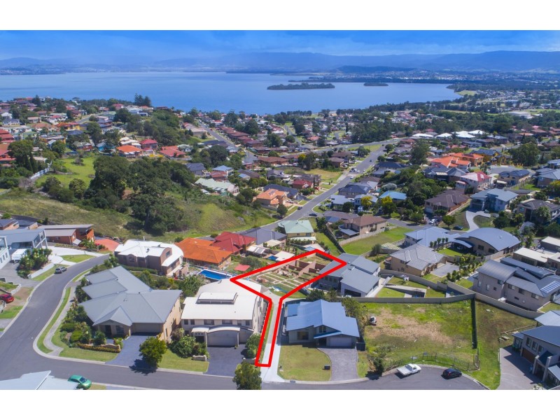 6 Jacana Place, Lake Heights NSW 2502