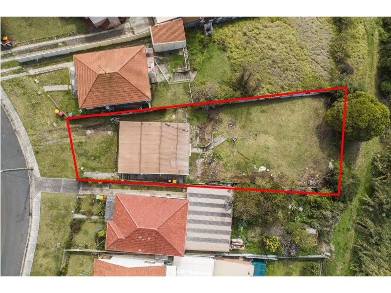 9 Malcolm Ave, Cringila NSW 2502