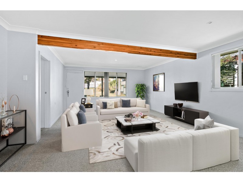 81 Queen Street, Lake Illawarra NSW 2528