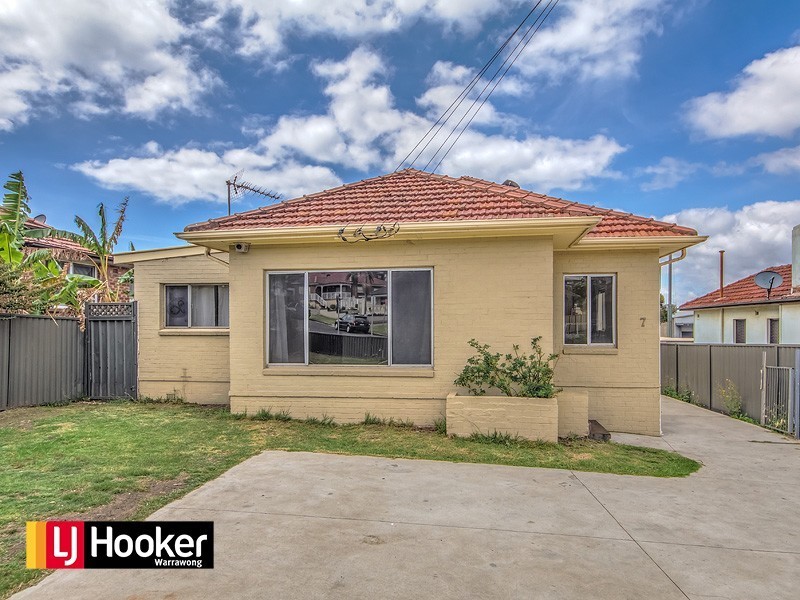 7 Turpin Avenue, Warrawong NSW 2502