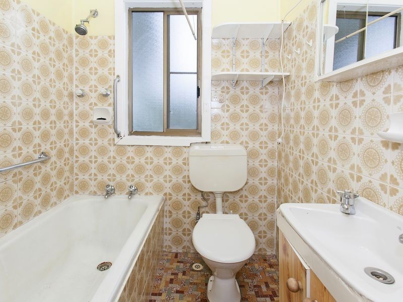 140 Flagstaff Road, Warrawong NSW 2502