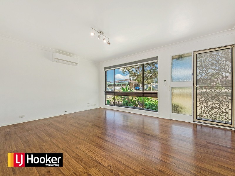 15 Fraser Crescent, Albion Park NSW 2527