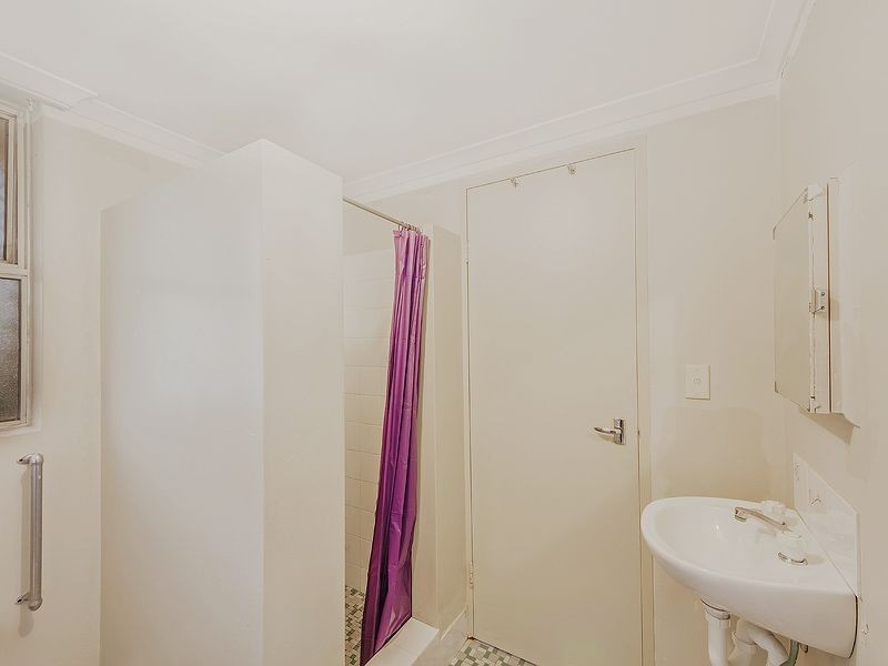 2/30 Burke Way, Berkeley NSW 2506