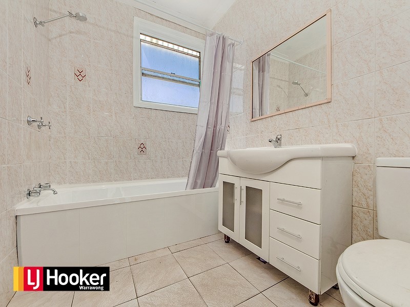 57 Lake Avenue, Cringila NSW 2502