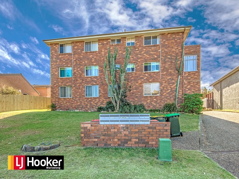 8/4 Surfside Drive, Port Kembla NSW 2505