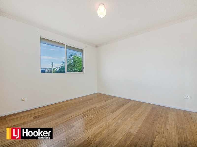 8/4 Surfside Drive, Port Kembla NSW 2505