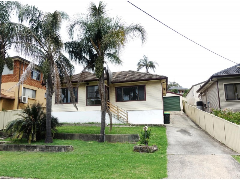 16 Denise Street, Lake Heights NSW 2502