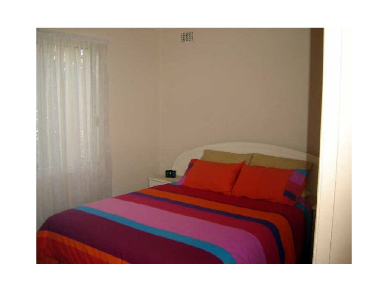 1/23 First Avenue South, Warrawong NSW 2502