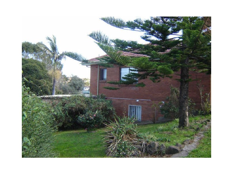 34 Jackson Avenue, Warrawong NSW 2502