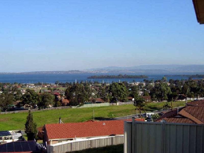 7 Scenic Place, Berkeley NSW 2506