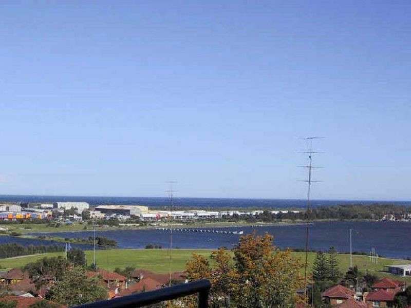 2/7 Vermont Road, Warrawong NSW 2502