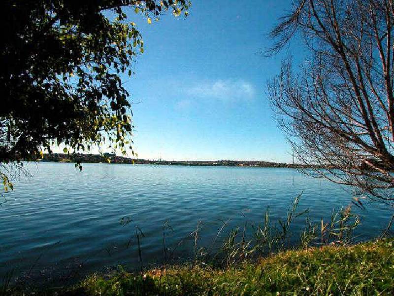 140 Lakeview Parade, Primbee NSW 2502
