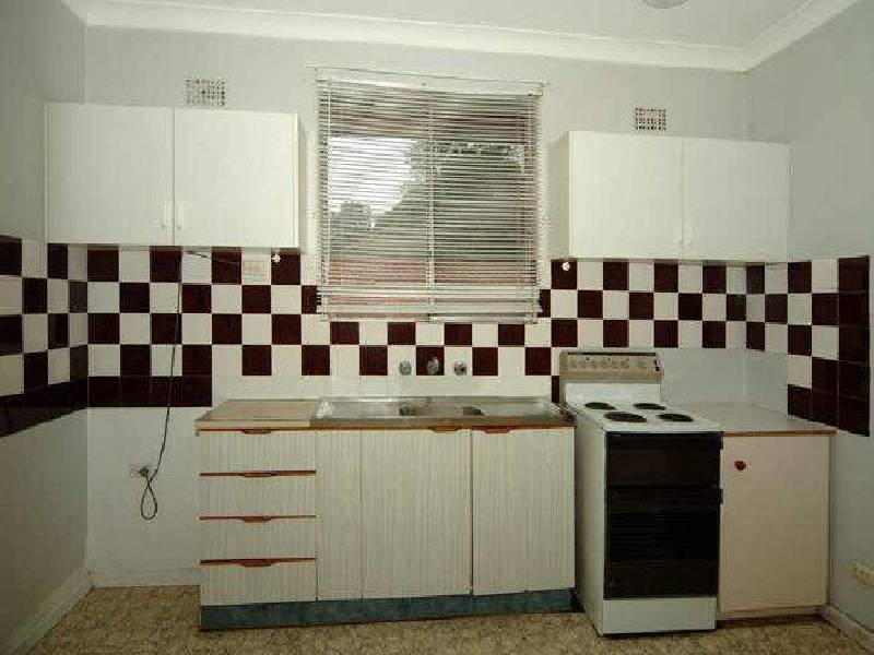 61 Mirrabooka Road, Lake Heights NSW 2502