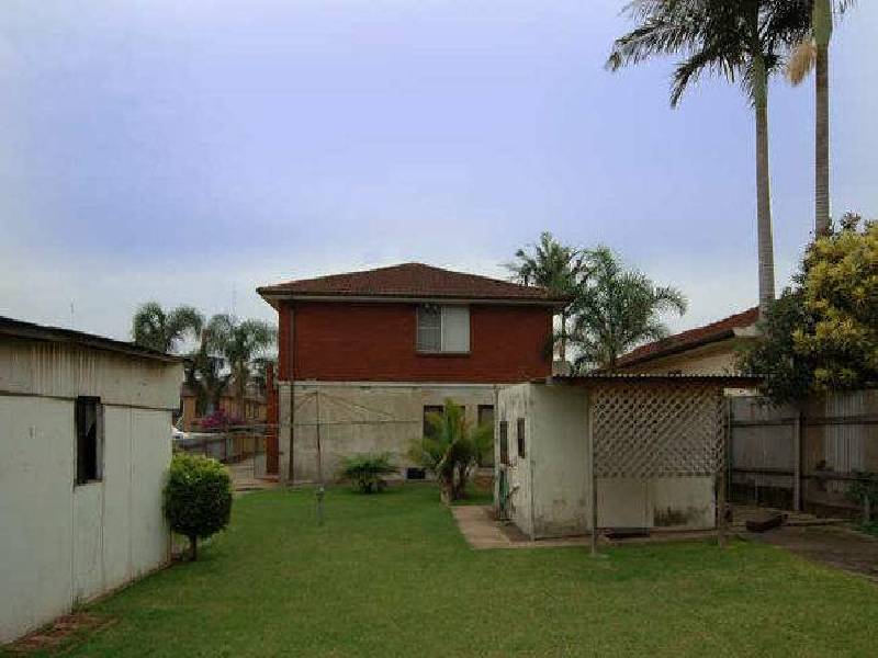 61 Mirrabooka Road, Lake Heights NSW 2502