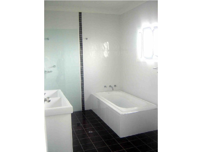 16 Keira Street, Port Kembla NSW 2505