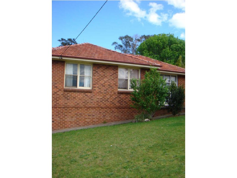 66 Ranchby Avenue, Lake Heights NSW 2502